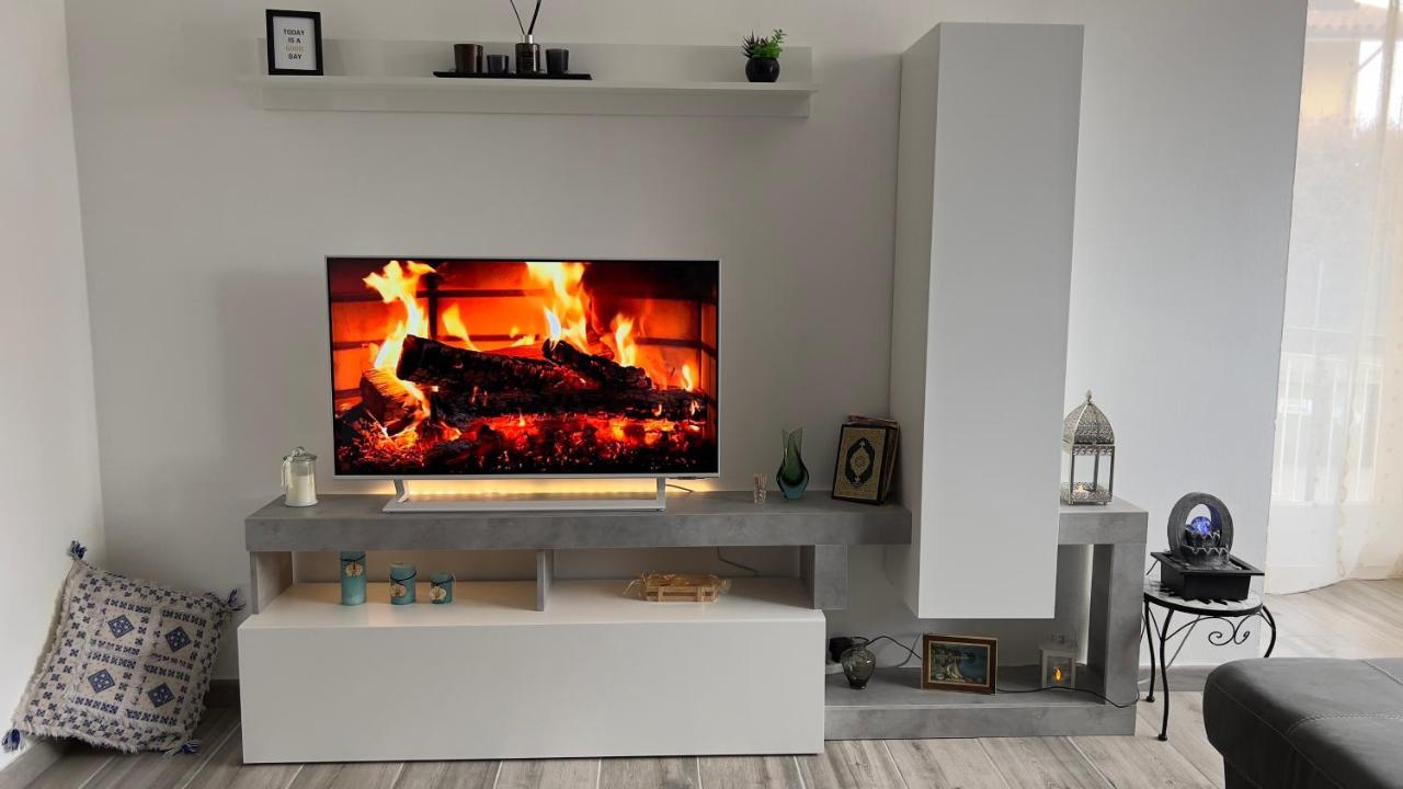 Апартаменты Casa Di Afi, Perfect For 4 - Kitchen - Parking - Netflix Арона Экстерьер фото